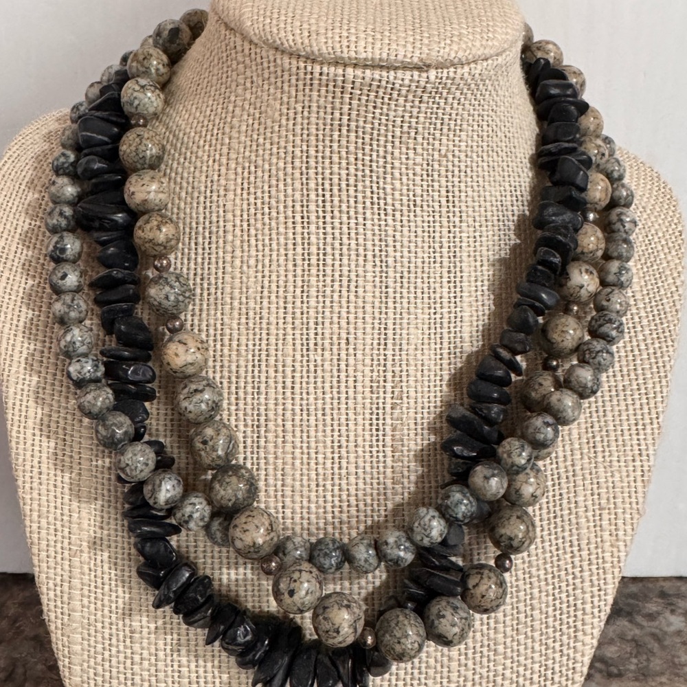 Elegant Black Onyx Chip & Jasper Bead Multi-Strand Necklace